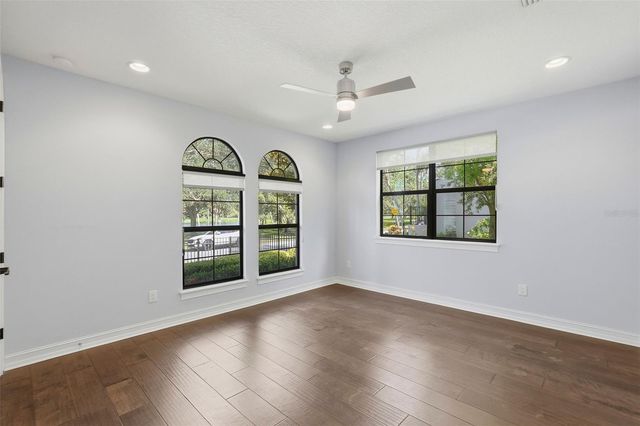 1867 5TH STREET N, St Petersburg, FL 33704