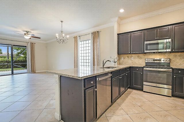 8904 Sea Chase Drive, Lake Worth, FL 33467