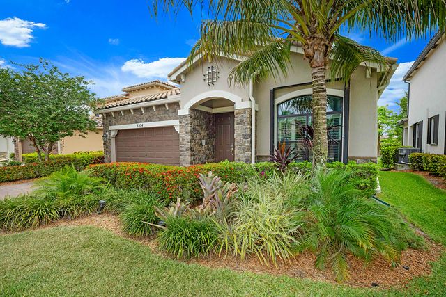 8904 Sea Chase Drive, Lake Worth, FL 33467