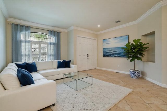 8904 Sea Chase Drive, Lake Worth, FL 33467