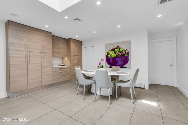 311 Park Avenue, Oakhurst, NJ 07755