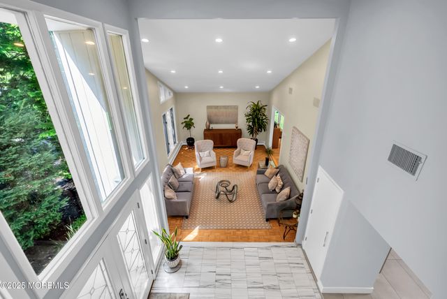 311 Park Avenue, Oakhurst, NJ 07755