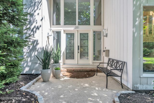 311 Park Avenue, Oakhurst, NJ 07755