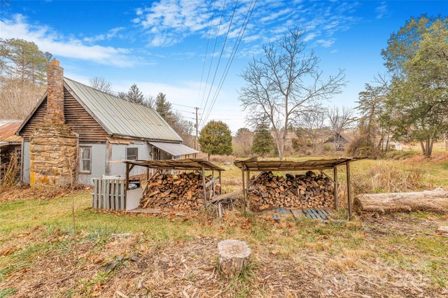 1 Mustang Drive, Leicester, NC 28748