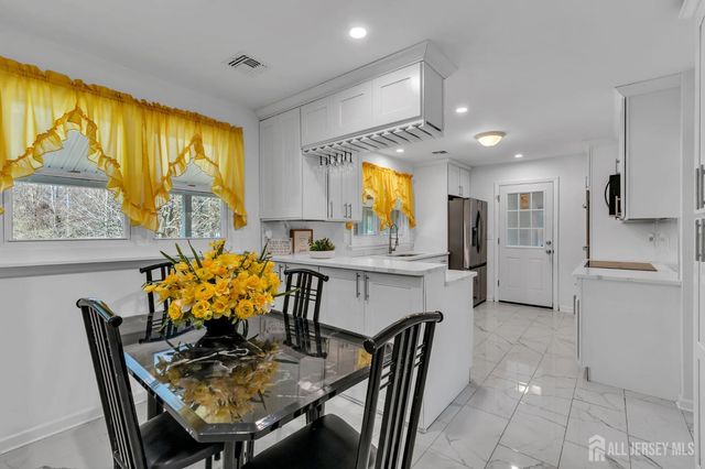 184 Route 520, Morganville, NJ 07751
