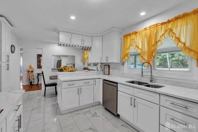 184 Route 520, Morganville, NJ 07751