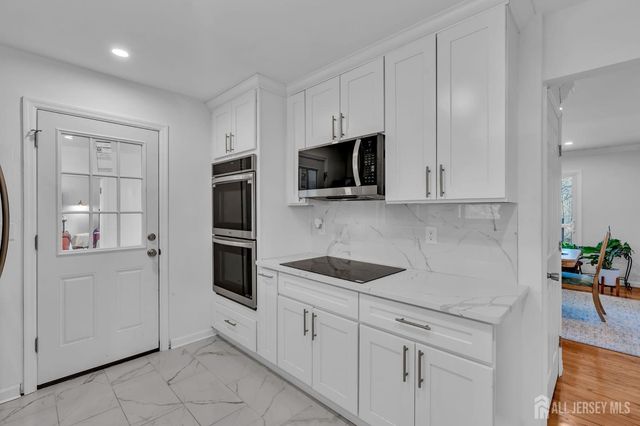 184 Route 520, Morganville, NJ 07751