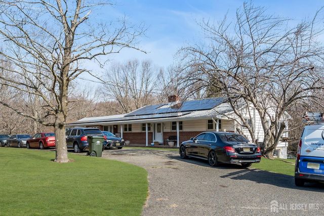 184 Route 520, Morganville, NJ 07751