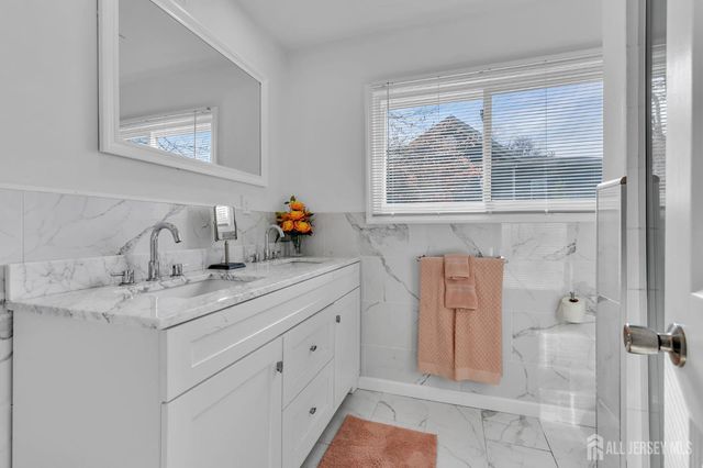 184 Route 520, Morganville, NJ 07751