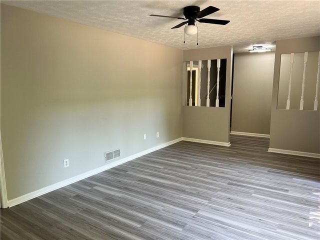 6952 W Fayetteville Road, Riverdale, GA 30296