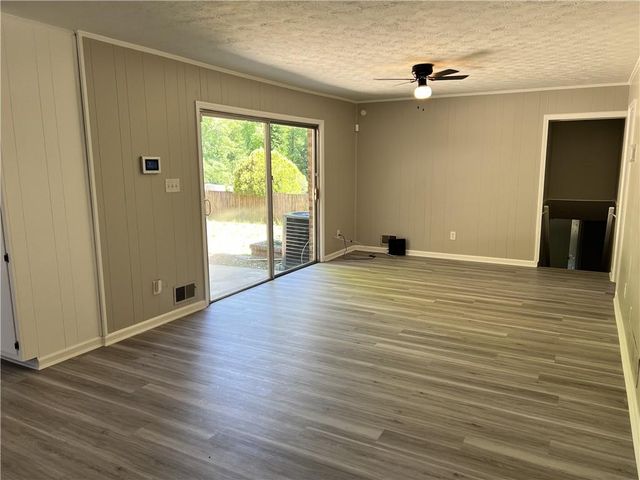 6952 W Fayetteville Road, Riverdale, GA 30296