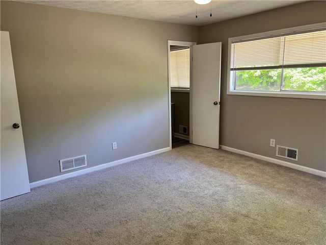 6952 W Fayetteville Road, Riverdale, GA 30296