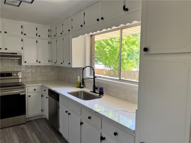6952 W Fayetteville Road, Riverdale, GA 30296