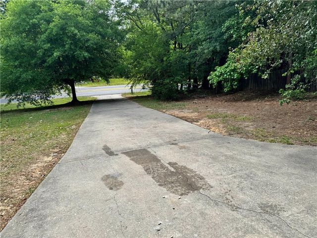 6952 W Fayetteville Road, Riverdale, GA 30296