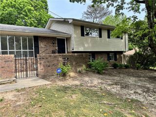 6952 W Fayetteville Road, Riverdale, GA 30296