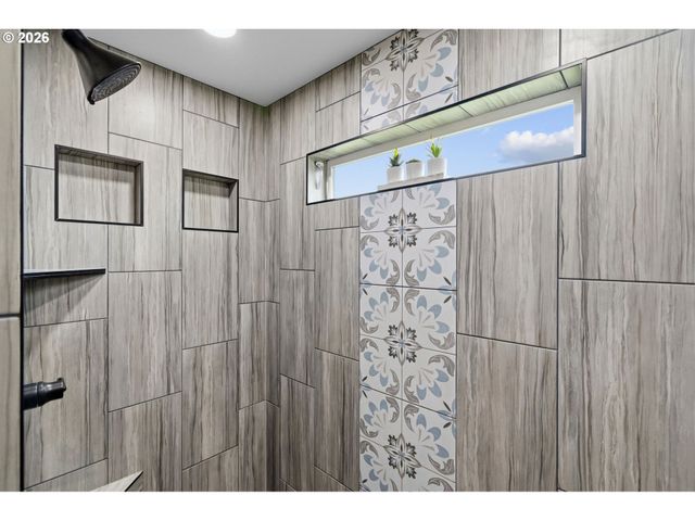 12208 Ne 57TH Ave, Vancouver, WA 98686