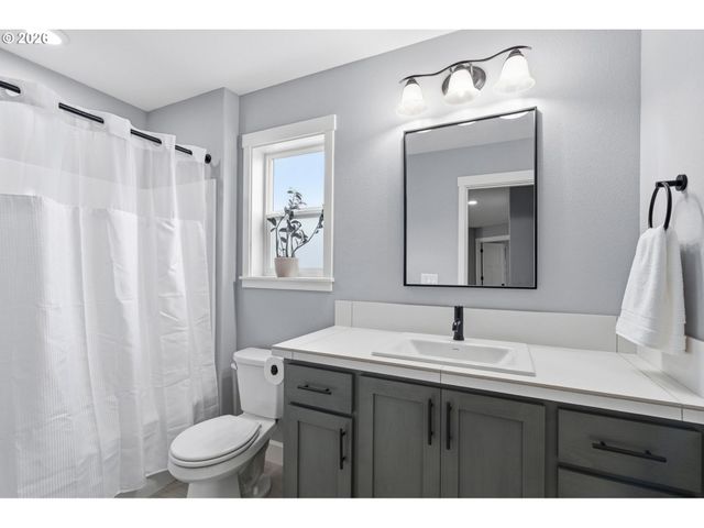 12208 Ne 57TH Ave, Vancouver, WA 98686