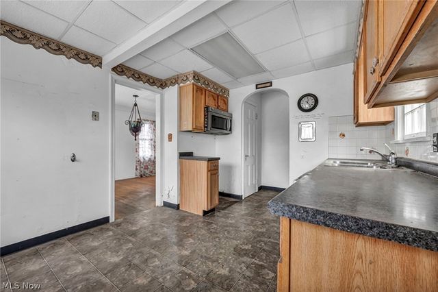 9704 S Highland Avenue, Garfield Heights, OH 44125