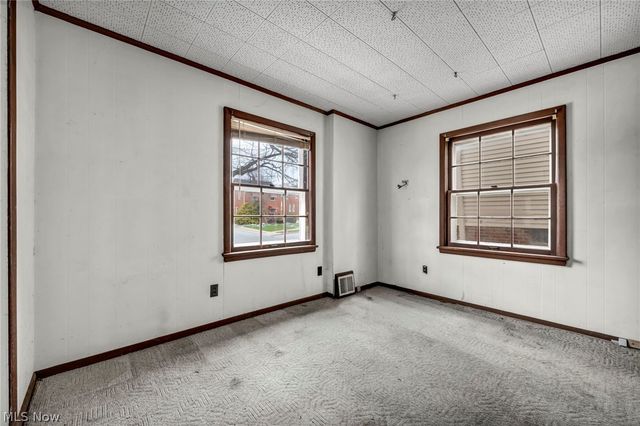 9704 S Highland Avenue, Garfield Heights, OH 44125