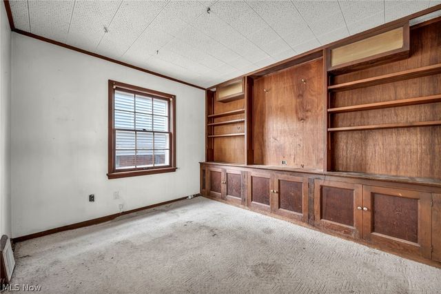 9704 S Highland Avenue, Garfield Heights, OH 44125