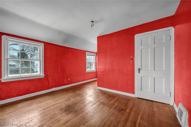 9704 S Highland Avenue, Garfield Heights, OH 44125