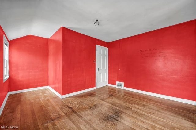 9704 S Highland Avenue, Garfield Heights, OH 44125