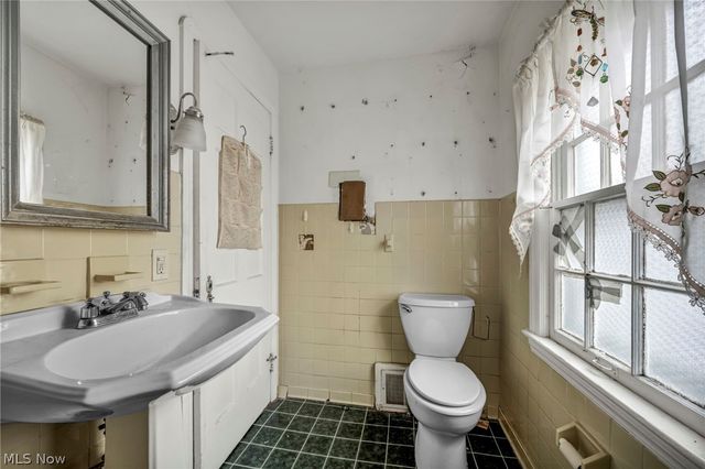 9704 S Highland Avenue, Garfield Heights, OH 44125