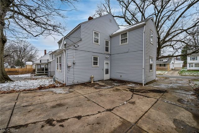 9704 S Highland Avenue, Garfield Heights, OH 44125