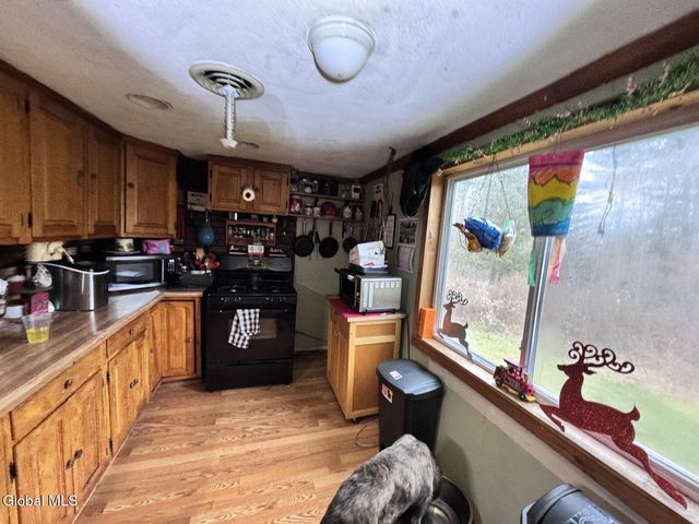 1427 North Road, Glenville, NY 12010