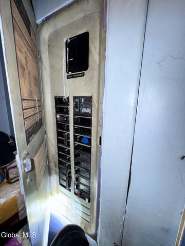 1427 North Road, Glenville, NY 12010