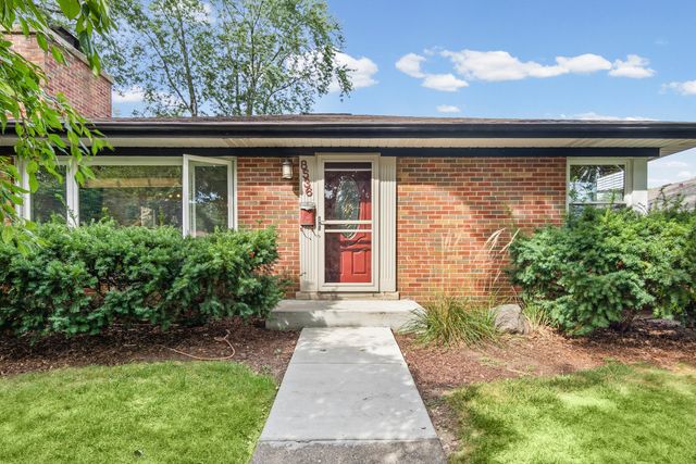 8536 Kedvale Avenue, Skokie, IL 60076