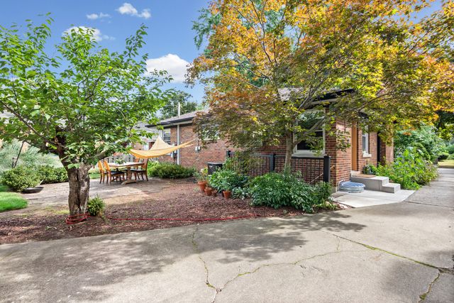 8536 Kedvale Avenue, Skokie, IL 60076