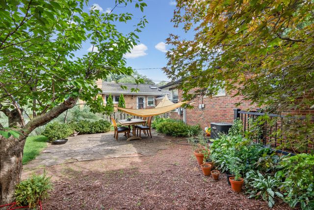 8536 Kedvale Avenue, Skokie, IL 60076