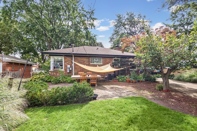 8536 Kedvale Avenue, Skokie, IL 60076