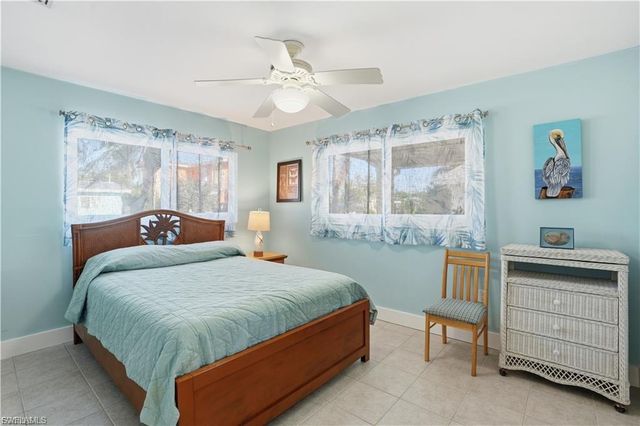 2607 Bayshore DR, Matlacha, FL 33993