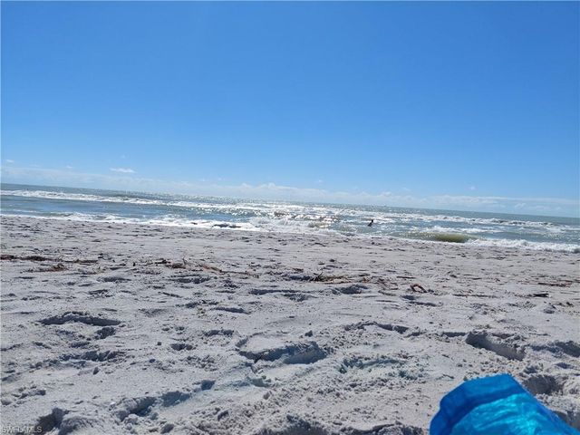 2607 Bayshore DR, Matlacha, FL 33993