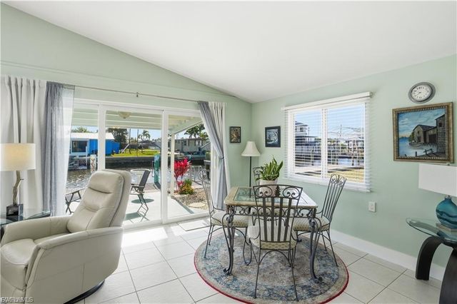 2607 Bayshore DR, Matlacha, FL 33993
