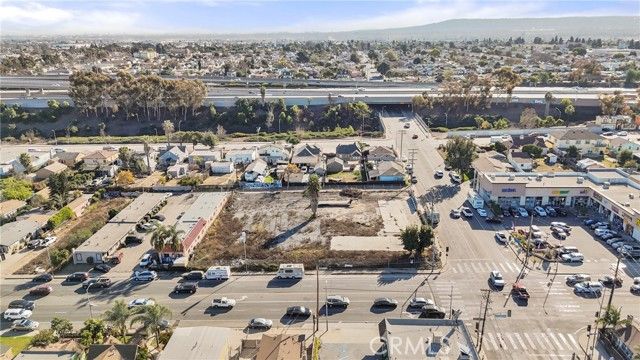 11400 S Hoover Street, Los Angeles, CA 90044