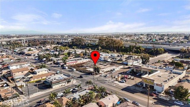 11400 S Hoover Street, Los Angeles, CA 90044