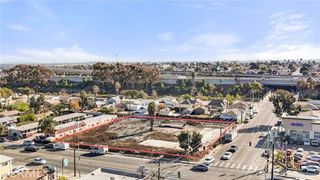 11400 S Hoover Street, Los Angeles, CA 90044