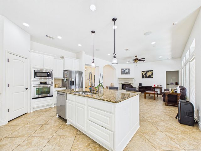3392 Melony Hill Lane, Pearland, TX 77584