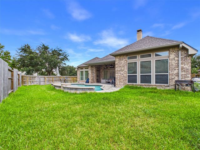 3392 Melony Hill Lane, Pearland, TX 77584