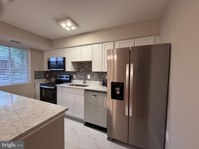4103 MASSACHUSETTS AVE SE, Washington, DC 20019