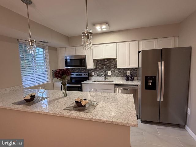 4103 MASSACHUSETTS AVE SE, Washington, DC 20019