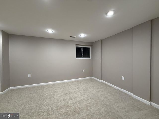 4103 MASSACHUSETTS AVE SE, Washington, DC 20019