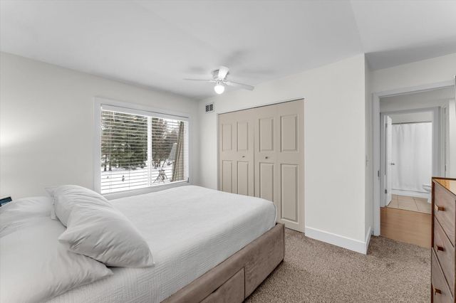 6716 Cascade Road Se 46, Cascade Twp, MI 49546