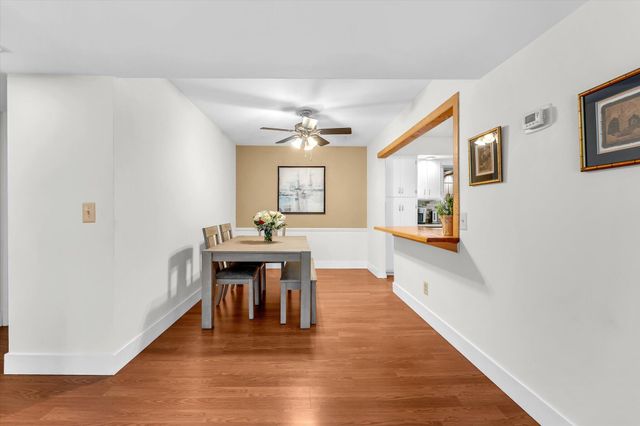 6716 Cascade Road Se 46, Cascade Twp, MI 49546