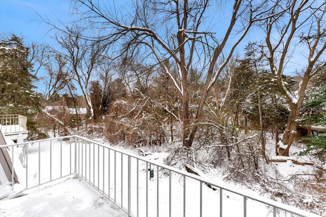 6716 Cascade Road Se 46, Cascade Twp, MI 49546