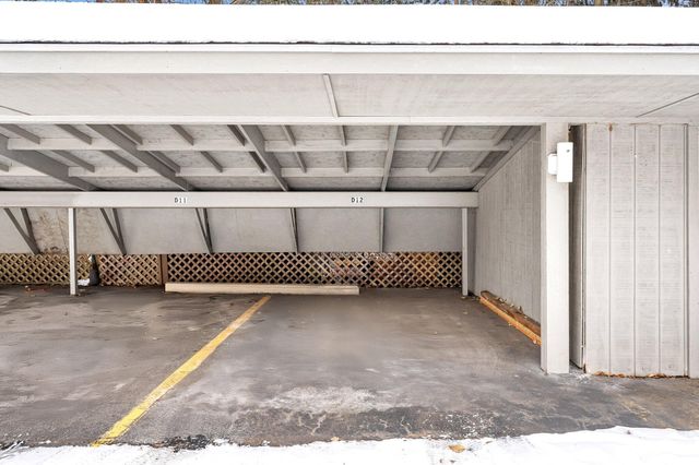 6716 Cascade Road Se 46, Cascade Twp, MI 49546