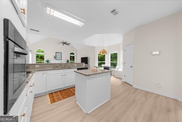 567 Shadow Oaks Drive, Stone Mountain, GA 30087